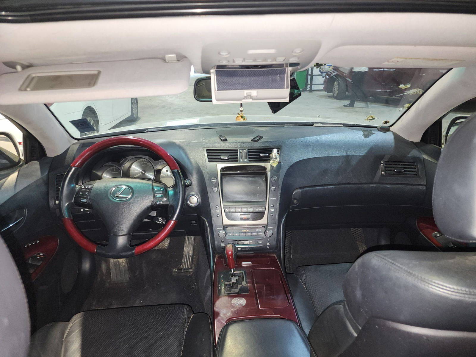 2007 LEXUS GS 430 — 223140 KM — Lot 016355 — Ind. 12 - Marhaba Auctions Used Cars - Image 8