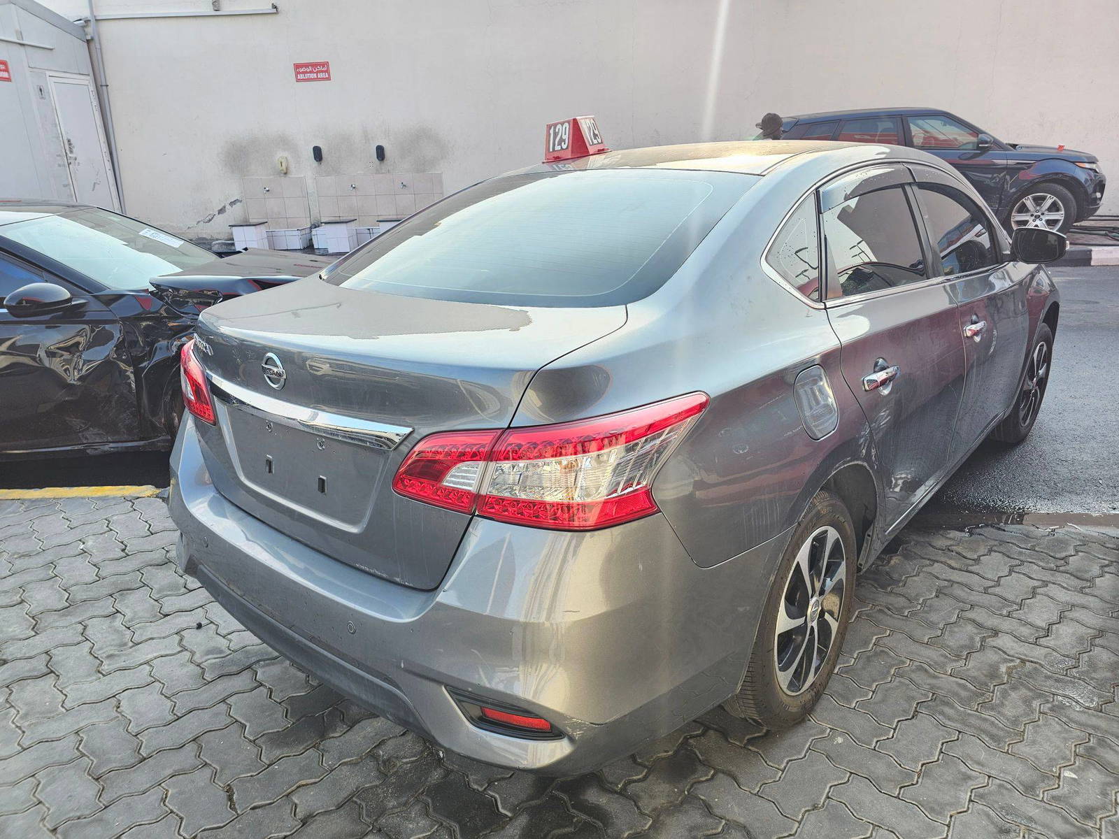 2018 NISSAN SENTRA — 62582 KM — Lot 022839 — Souq - Marhaba Auctions Used Cars - Image 5