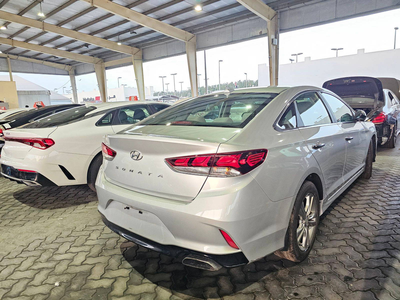 2018 HYUNDAI SONATA — 138963 Miles — Lot JH648304 — Ind. 12 - Marhaba Auctions Used Cars - Image 3