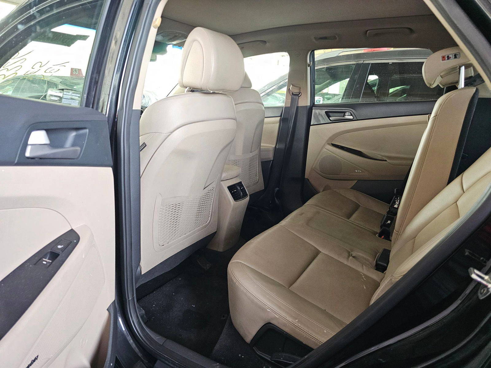 2018 HYUNDAI TUCSON — 95939 Miles — Lot U783326 — Souq - Marhaba Auctions Used Cars - Image 7