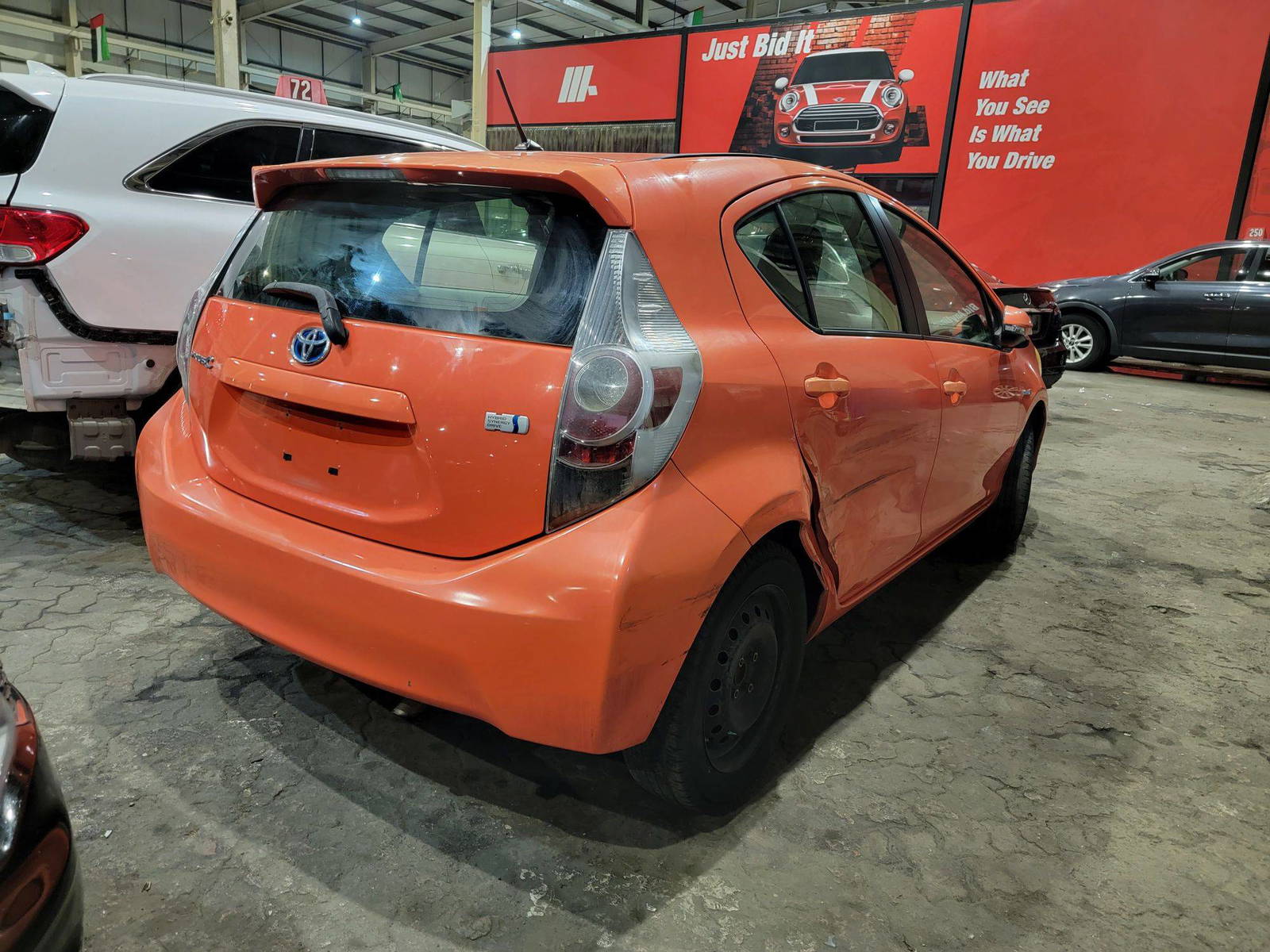 2012 TOYOTA PRIUS C — 147896 Miles — Lot 39C1027203 — Main - Marhaba Auctions Used Cars - Image 6