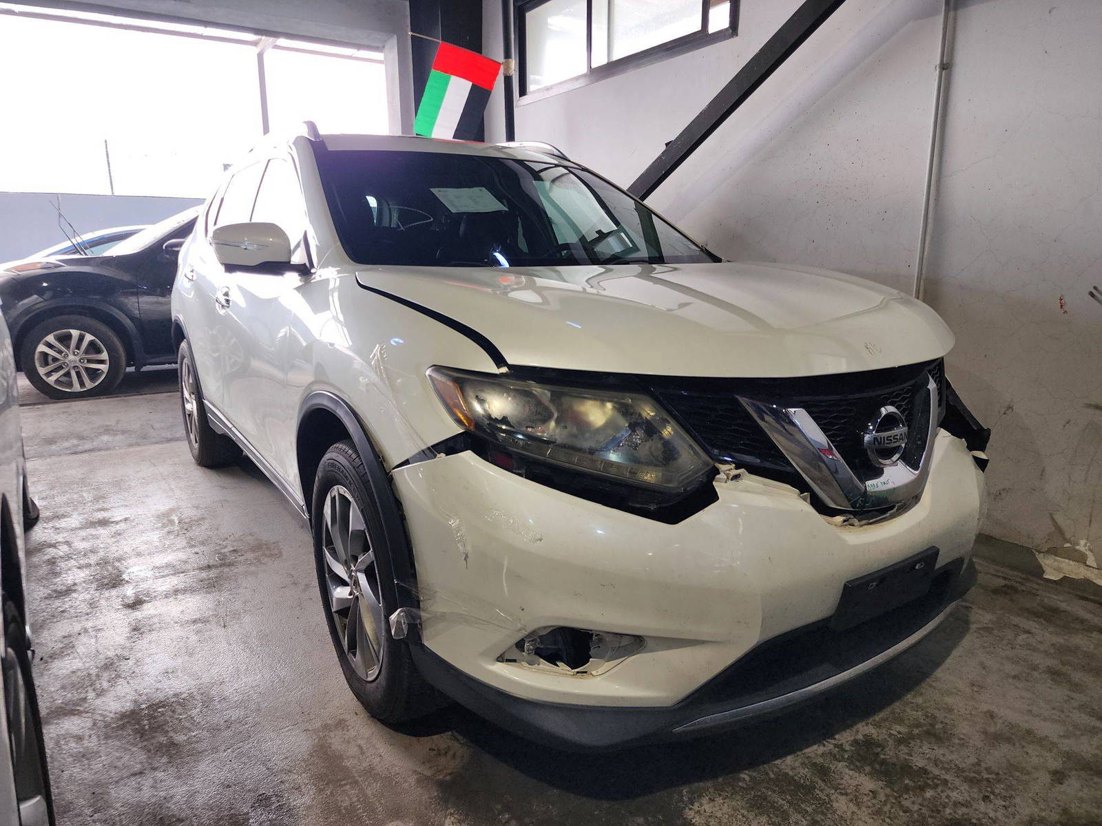 2015 NISSAN ROGUE — 190077 Miles — Lot C826187 — Al Quoz - Marhaba Auctions Used Cars - Image 5