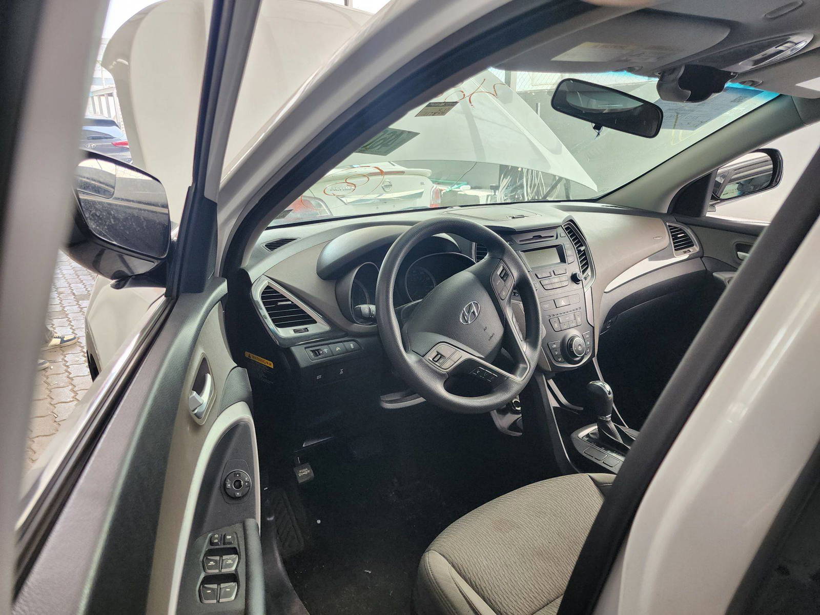 2016 HYUNDAI SANTA FE SPORT — 117854 Miles — Lot 368307 — Al Quoz - Marhaba Auctions Used Cars - Image 9