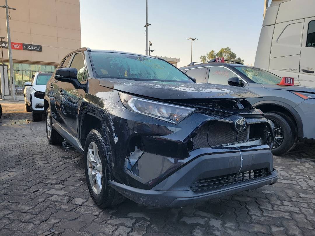 2019 TOYOTA RAV4 — 57582 Miles — Lot W054538 — Main - Marhaba Auctions Used Cars - Image 4