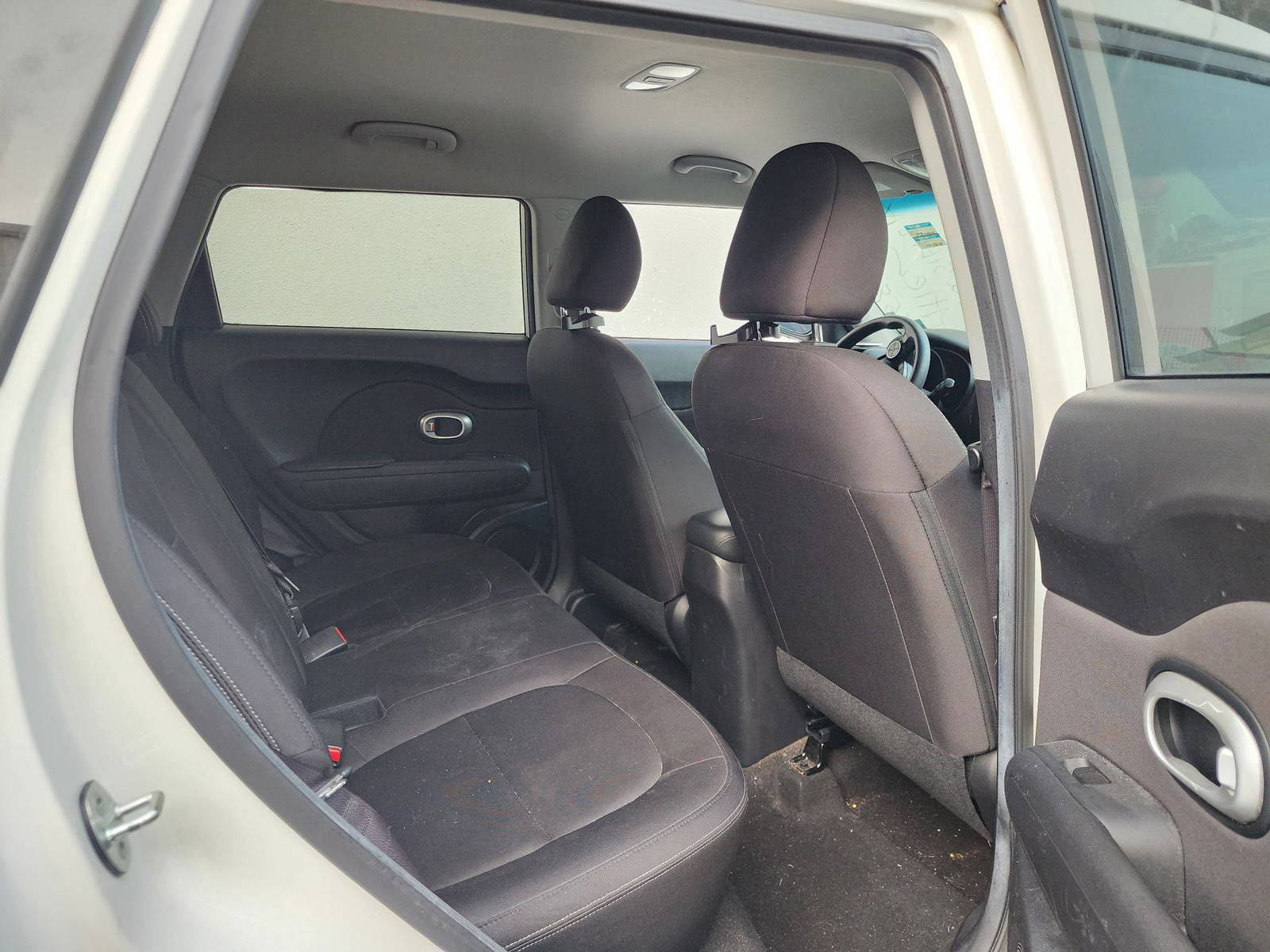 2016 KIA SOUL — 171528 Miles — Lot 65855 — Souq - Marhaba Auctions Used Cars - Image 7