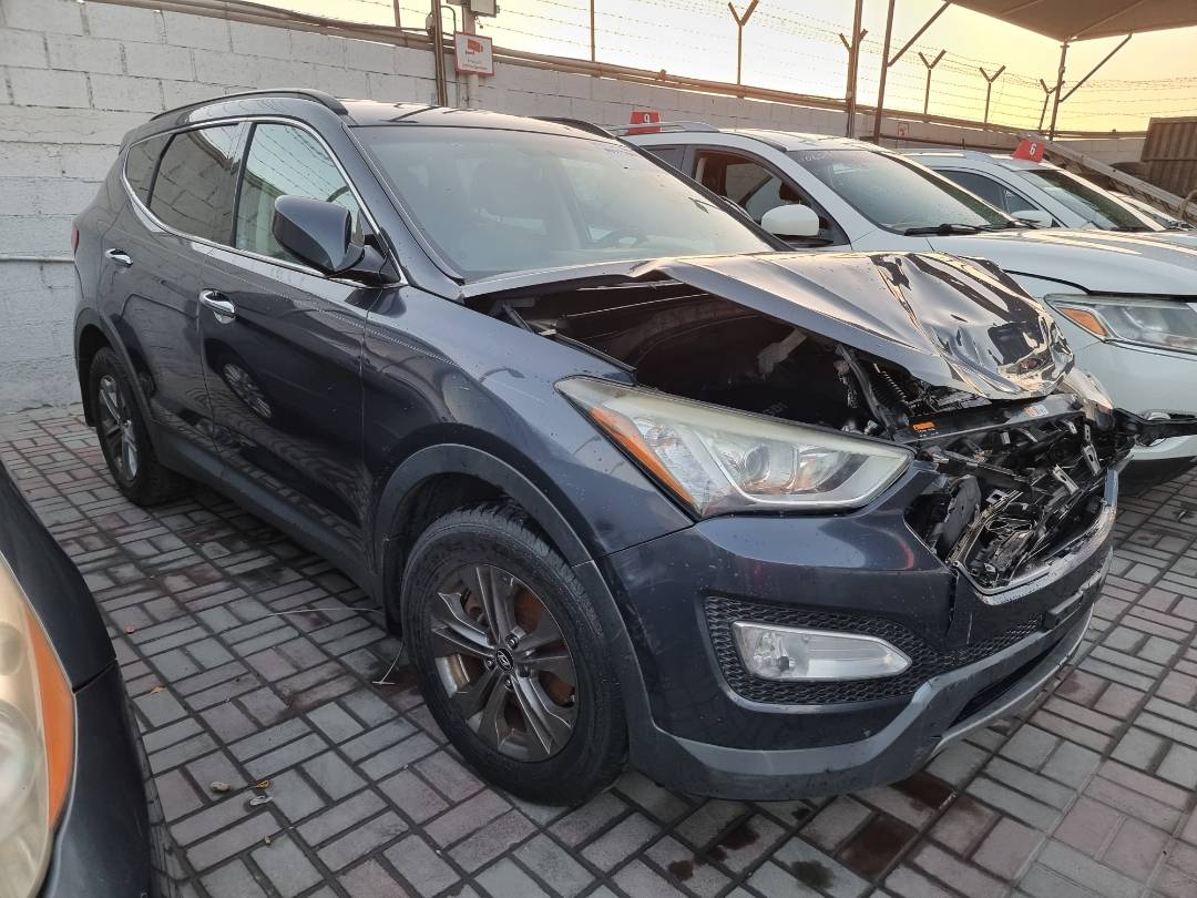 2016 HYUNDAI SANTA FE — 125733 Miles — Lot 215487 — Souq - Marhaba Auctions Used Cars - Image 4