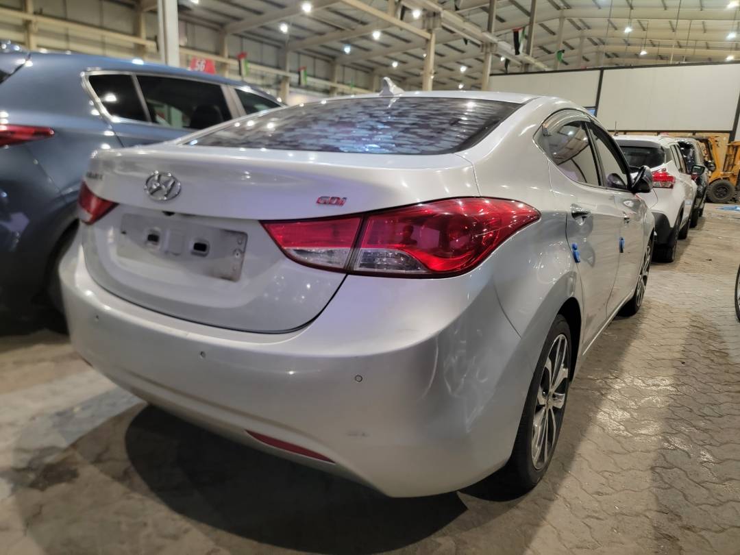 2014 HYUNDAI AVANTE — 288346 KM — Lot 941028 — Main - Marhaba Auctions Used Cars - Image 5