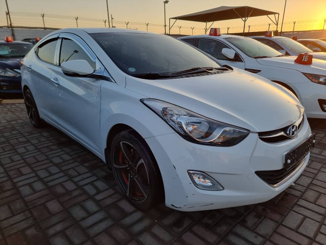 2011 HYUNDAI AVANTE — 105794 KM — Lot 125487 — Ind. 12 - Marhaba Auctions Used Cars - Image 3