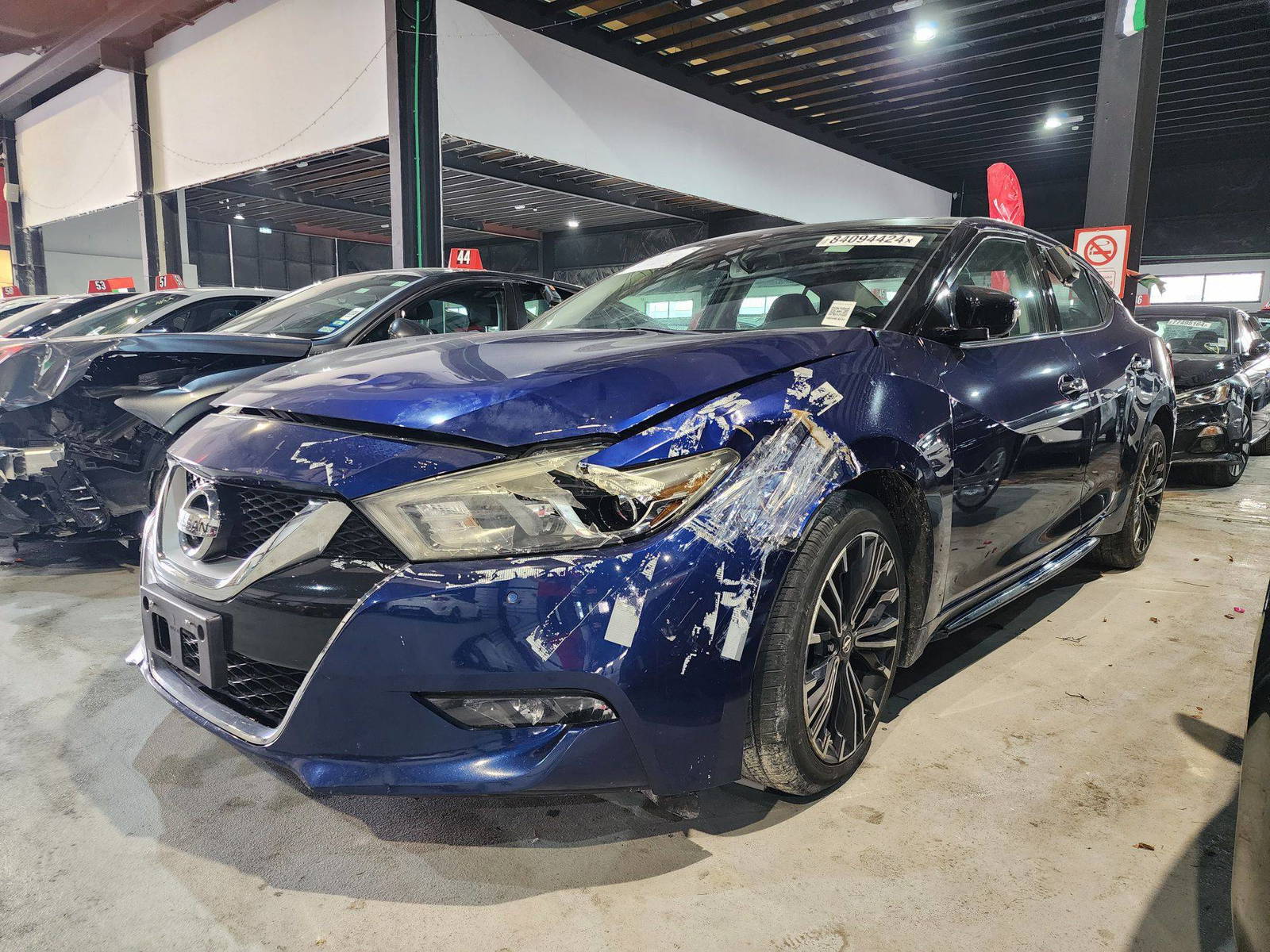 2016 NISSAN MAXIMA — 152719 Miles — Lot 447644 — Al Quoz - Marhaba Auctions Used Cars - Image 4