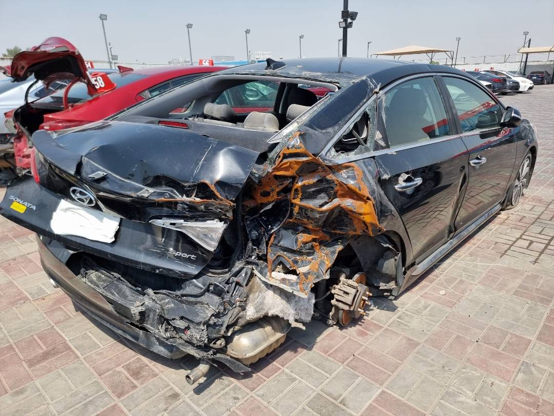 2015 HYUNDAI SONATA — 137636 Miles — Lot H068758 - Marhaba Auctions Used Cars - Image 6