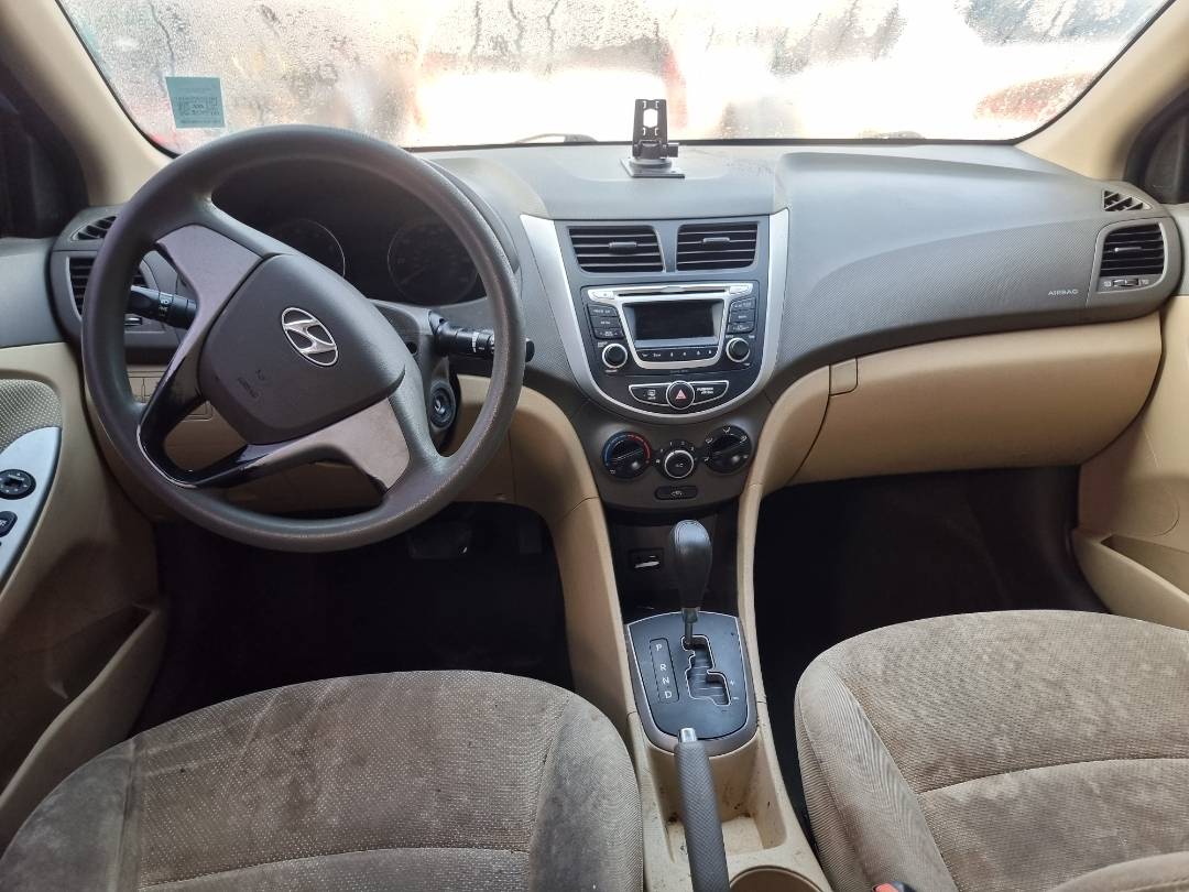 2014 HYUNDAI ACCENT — 180911 Miles — Lot 125487 — Souq - Marhaba Auctions Used Cars - Image 7