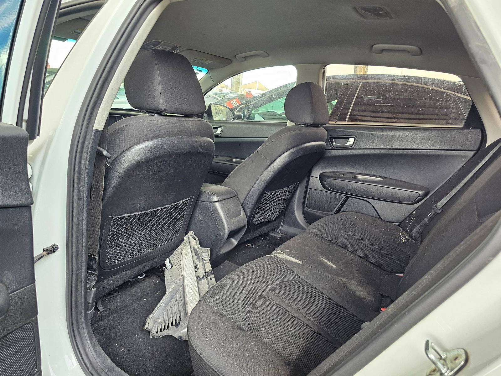 2020 KIA OPTIMA — 93820 Miles — Lot LG380593 — Souq - Marhaba Auctions Used Cars - Image 6