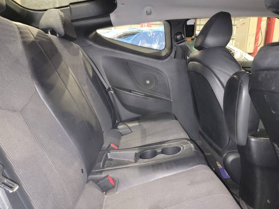 2013 HYUNDAI VELOSTER — 166997 Miles — Lot 38092588 - Marhaba Auctions Used Cars - Image 6