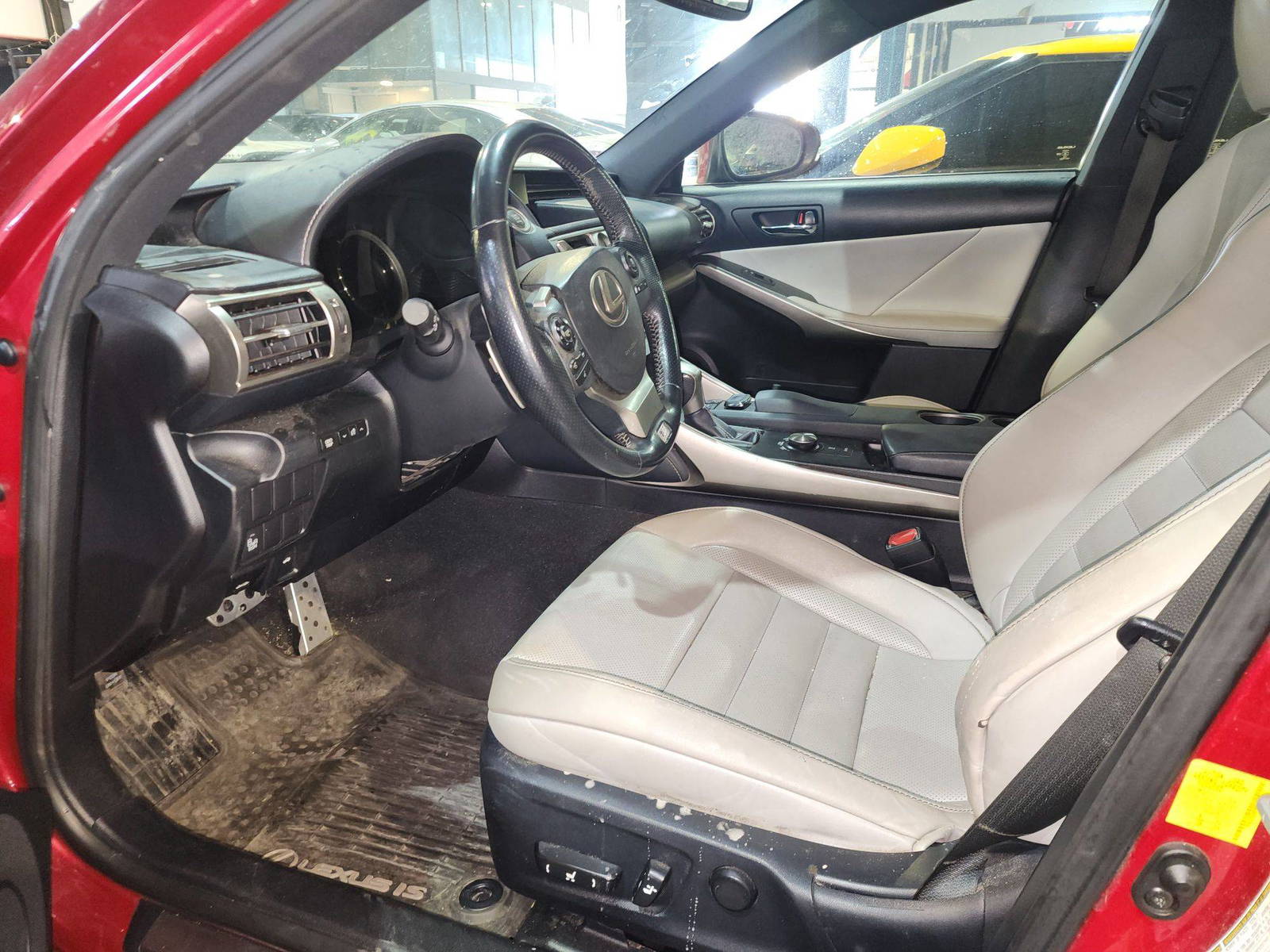 LEXUS IS-350 2015 - Marhaba Auction Used Cars - Image 9