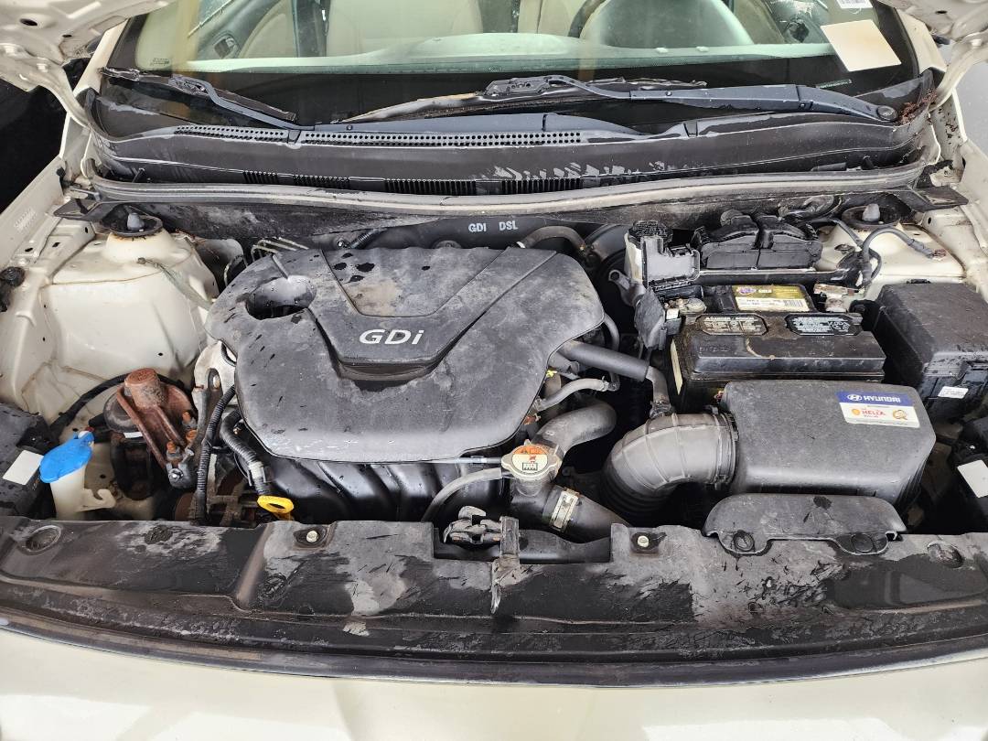 2016 HYUNDAI ACCENT — 133224 Miles — Lot 50148959 — Souq - Marhaba Auctions Used Cars - Image 8