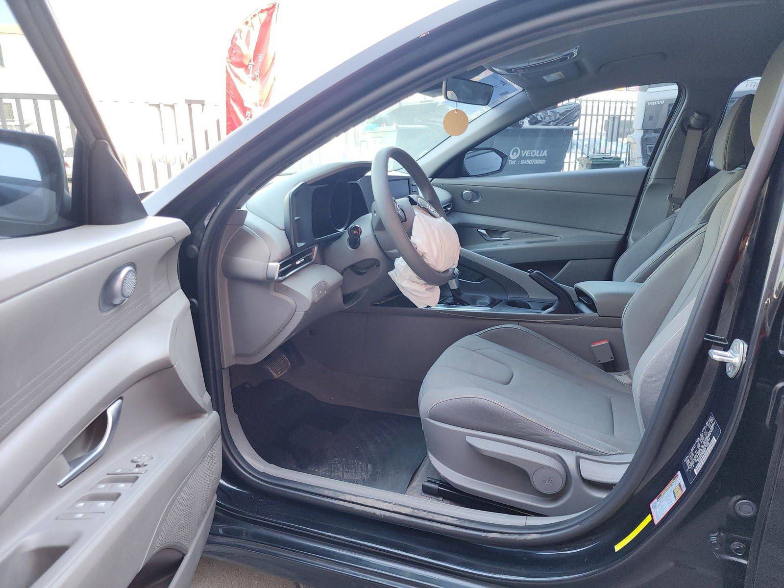 2022 HYUNDAI ELANTRA — 24347 Miles — Lot 79644763 — Main - Marhaba Auctions Used Cars - Image 9
