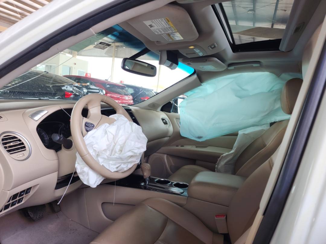 2014 NISSAN PATHFINDER — 121467 Miles — Lot 17658 — Souq - Marhaba Auctions Used Cars - Image 7