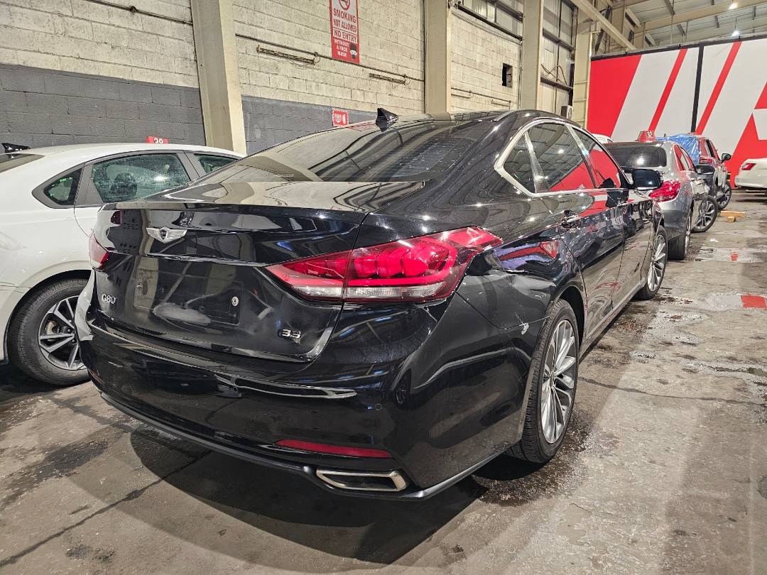2014 HYUNDAI GENESIS — 249025 KM — Lot 002716 — Main - Marhaba Auctions Used Cars - Image 4