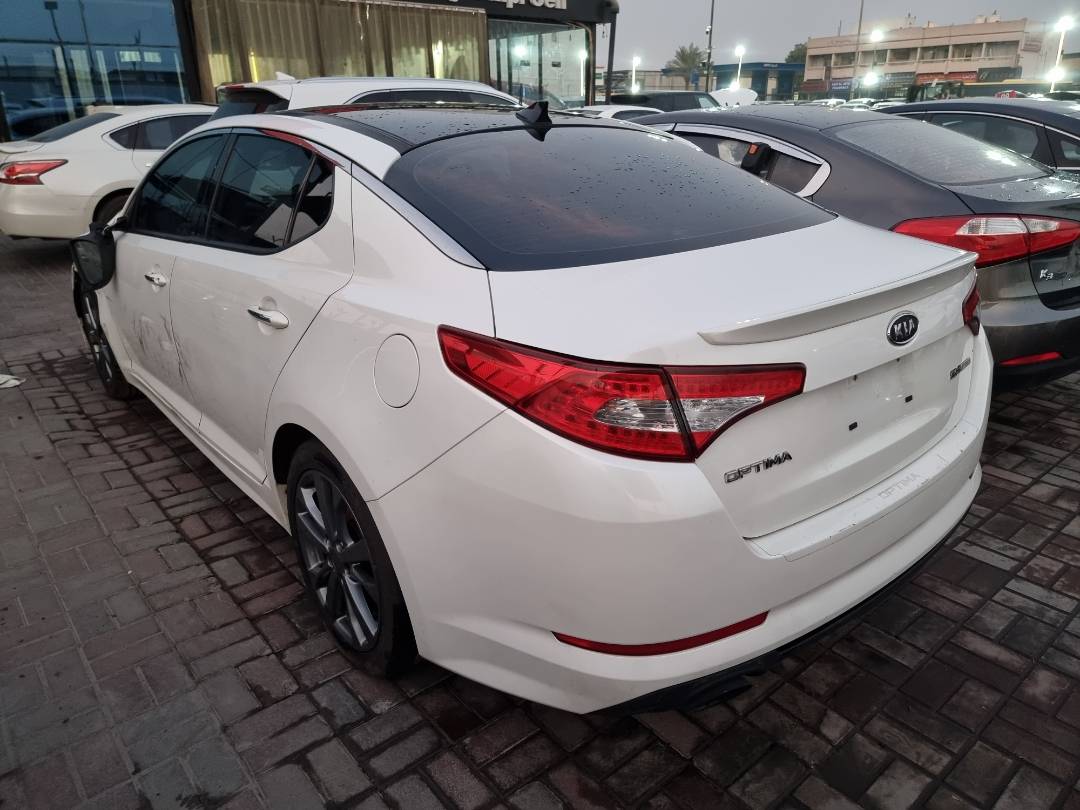 2011 KIA OPTIMA — 213574 Miles — Lot 166161 — Ind. 12 - Marhaba Auctions Used Cars - Image 4