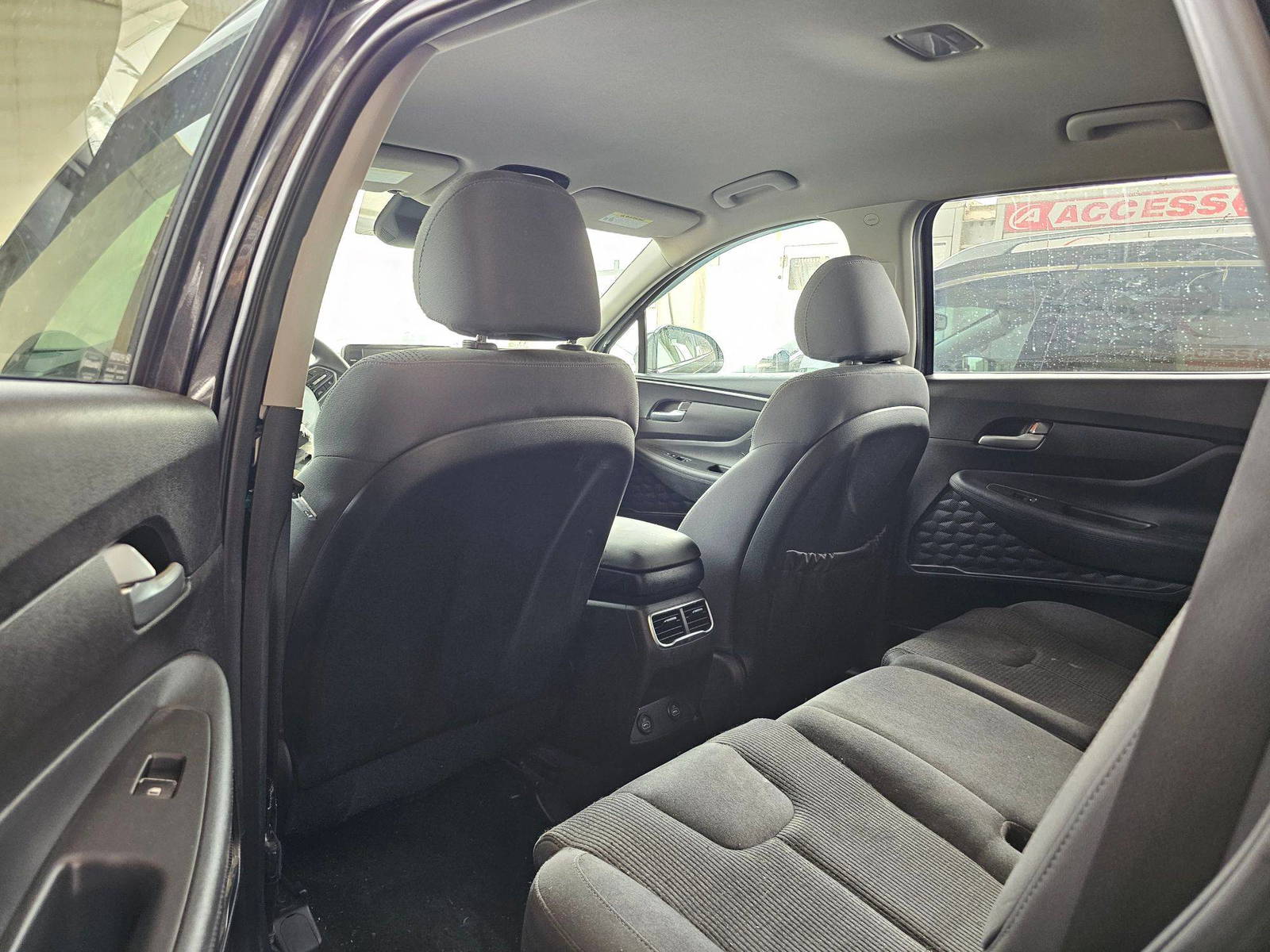 2022 HYUNDAI SANTA FE — 49116 Miles — Lot NH402533 — Souq - Marhaba Auctions Used Cars - Image 6