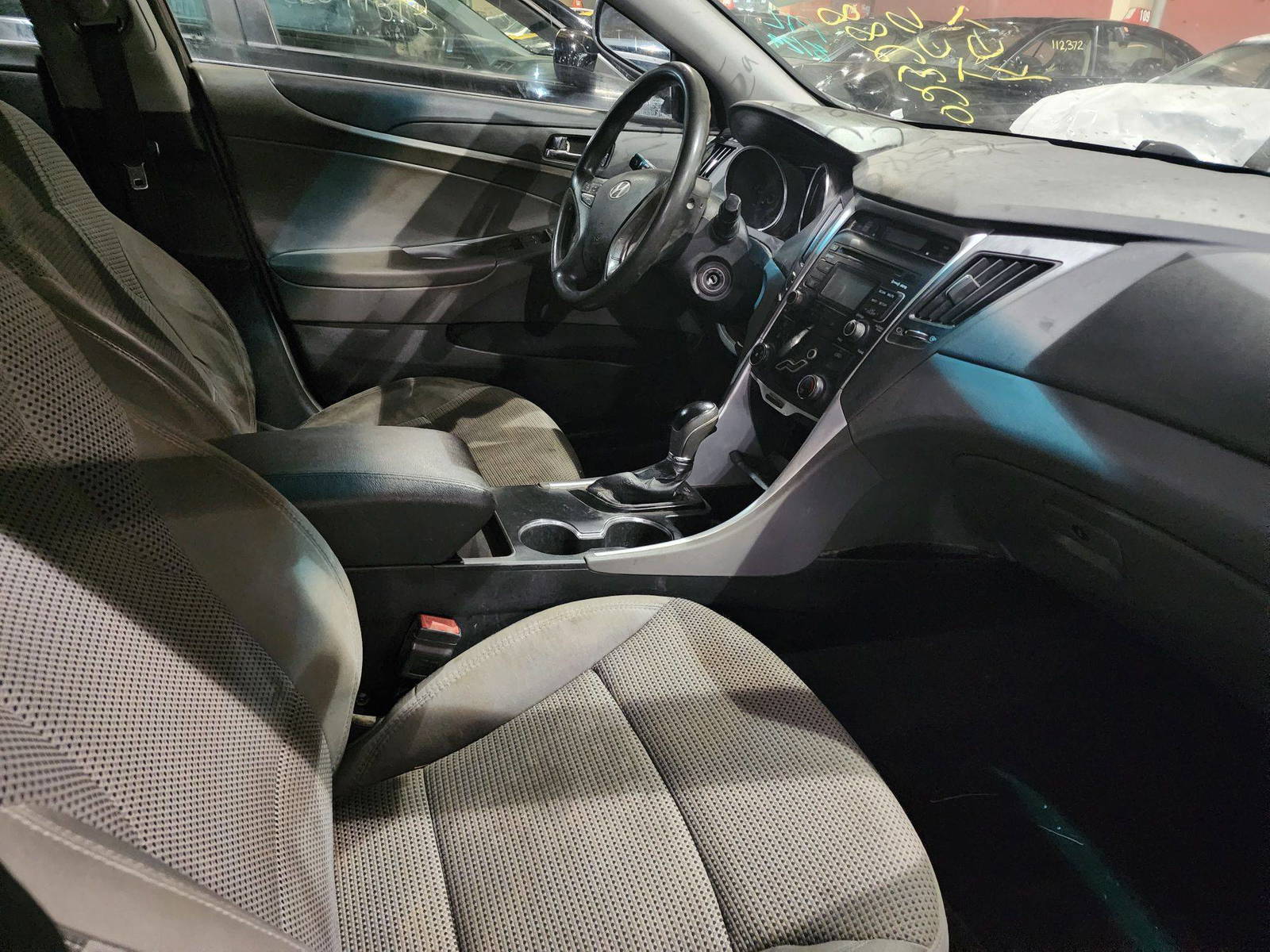 2011 HYUNDAI SONATA — 251482 Miles — Lot 37405611 - Marhaba Auctions Used Cars - Image 8