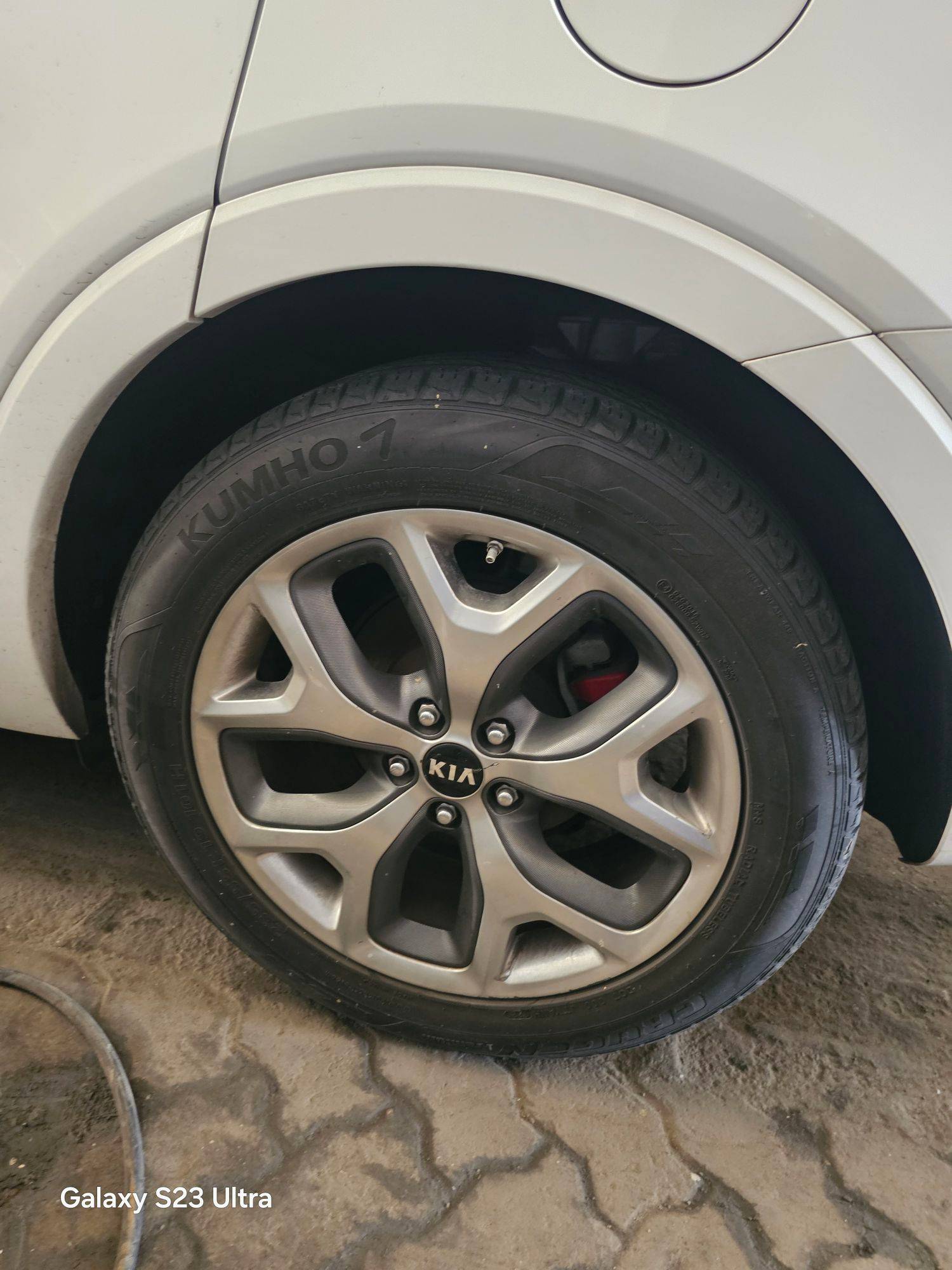2019 KIA SORENTO — 80785 Miles — Lot 65718025 — Souq - Marhaba Auctions Used Cars - Image 7