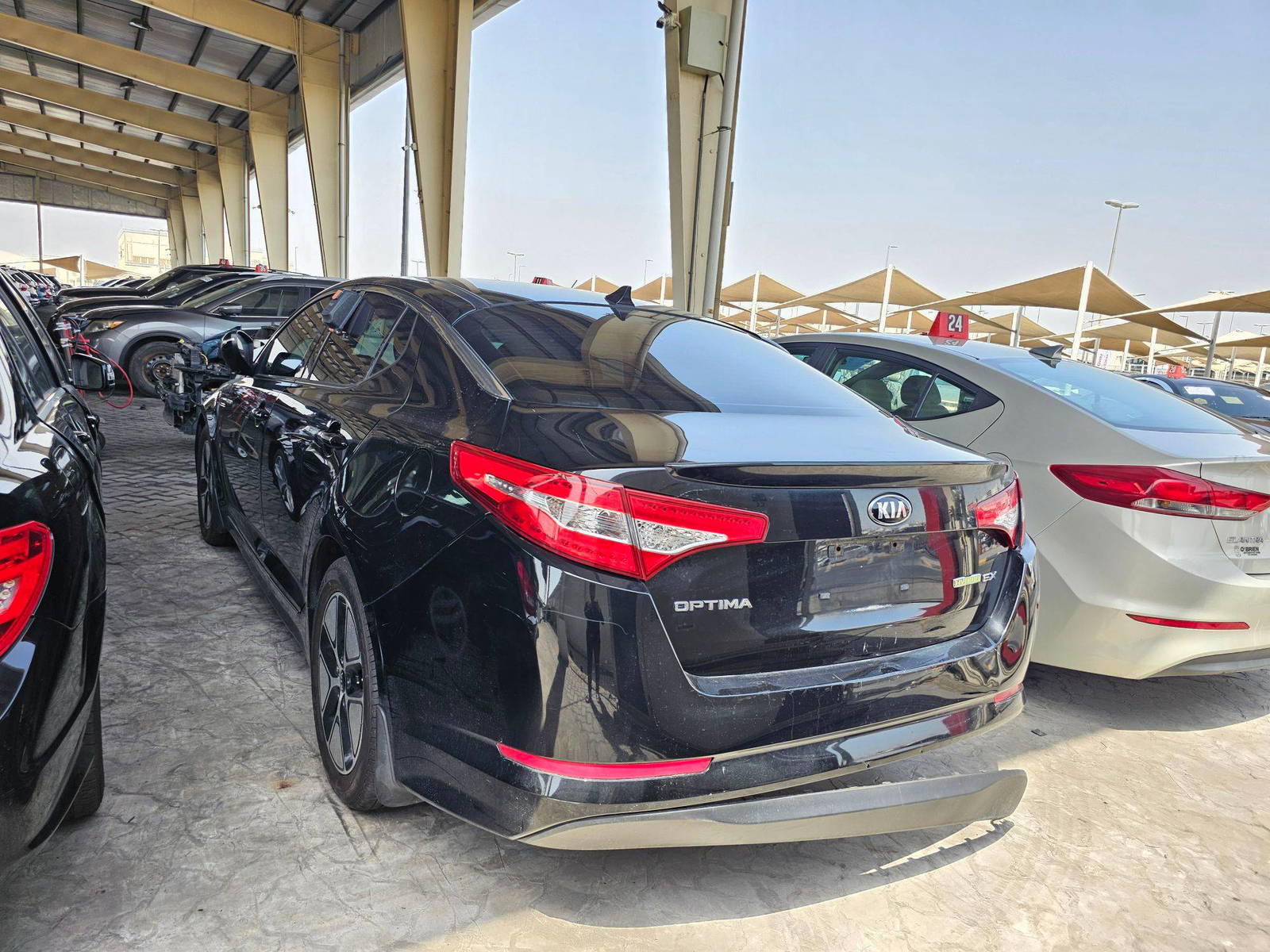 2013 KIA OPTIMA — 166117 Miles — Lot D5053550 — Souq - Marhaba Auctions Used Cars - Image 5