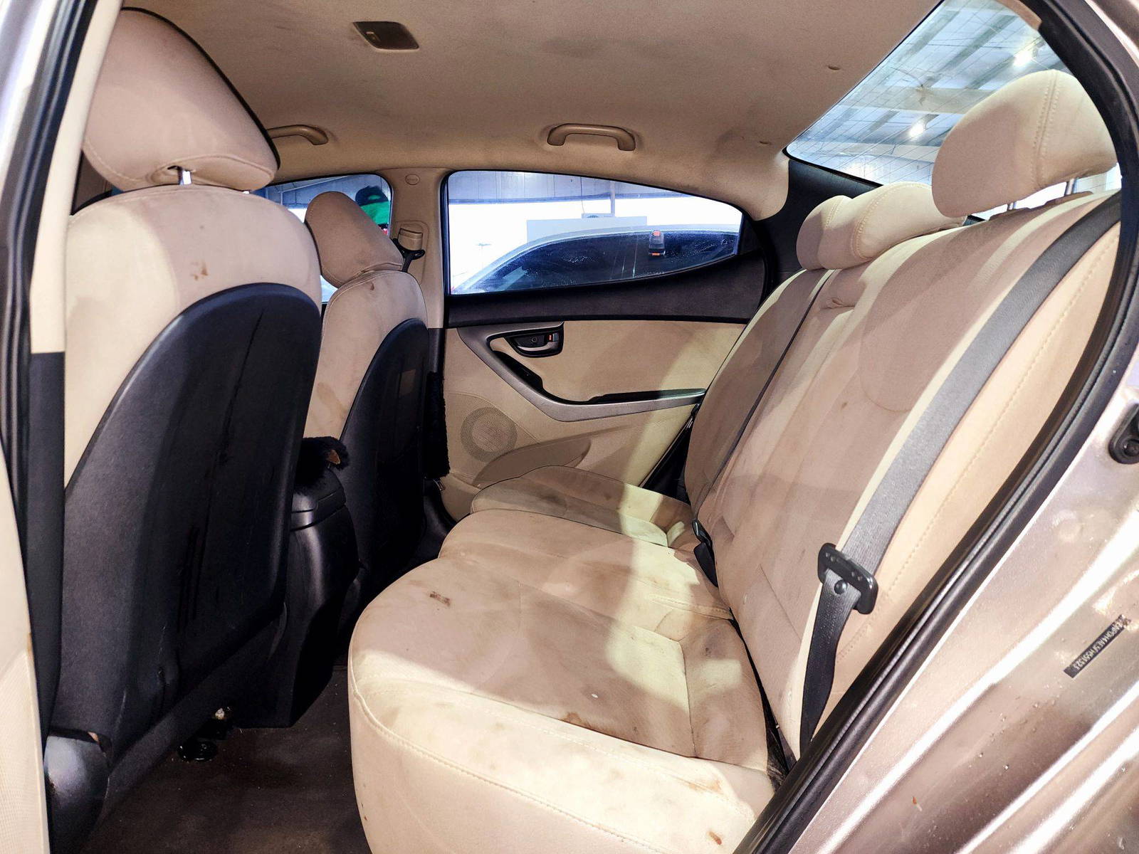 2015 HYUNDAI ELANTRA — 179515 Miles — Lot 51323 — Souq - Marhaba Auctions Used Cars - Image 6