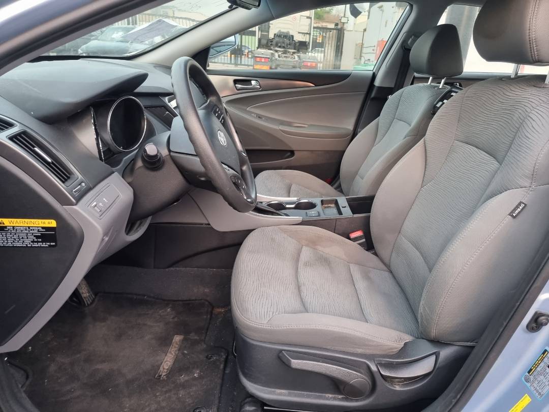 2014 HYUNDAI SONATA — 70024 Miles — Lot 44482564 — Souq - Marhaba Auctions Used Cars - Image 6