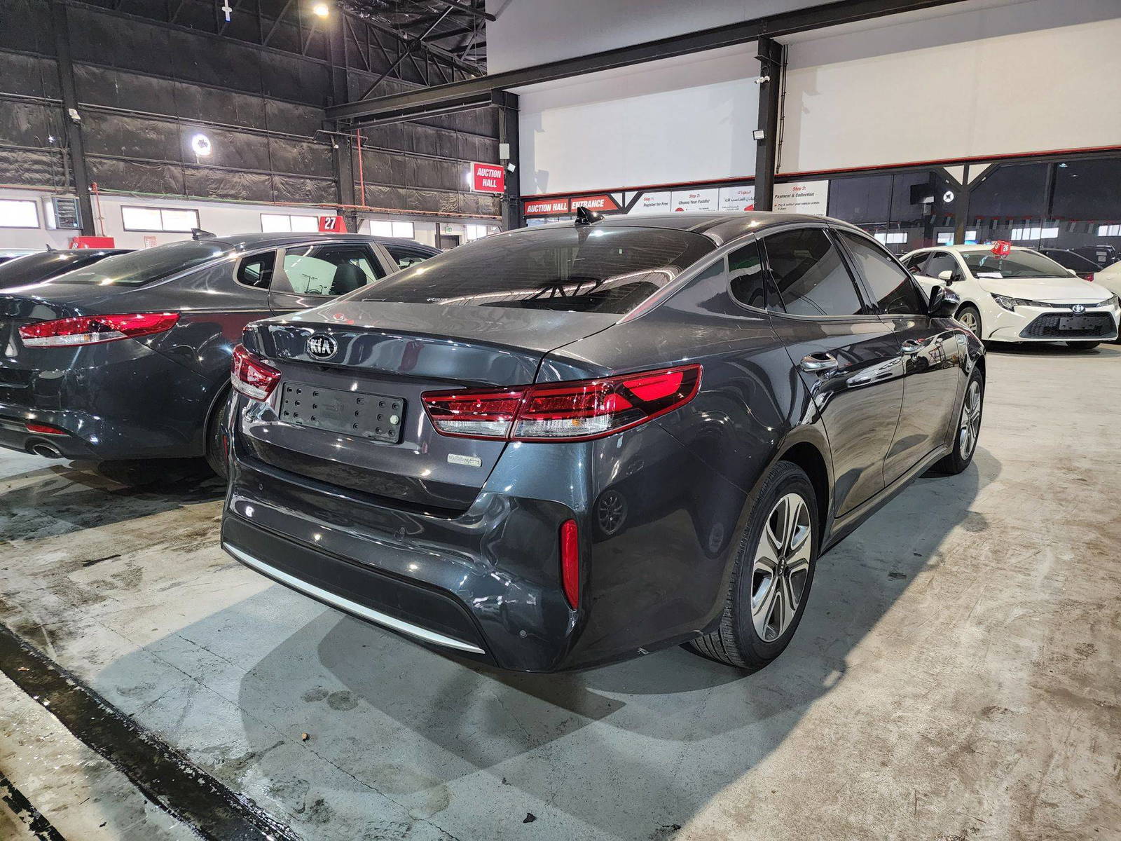 2016 KIA K5 — 203387 KM — Lot 003654 — Al Quoz - Marhaba Auctions Used Cars - Image 3