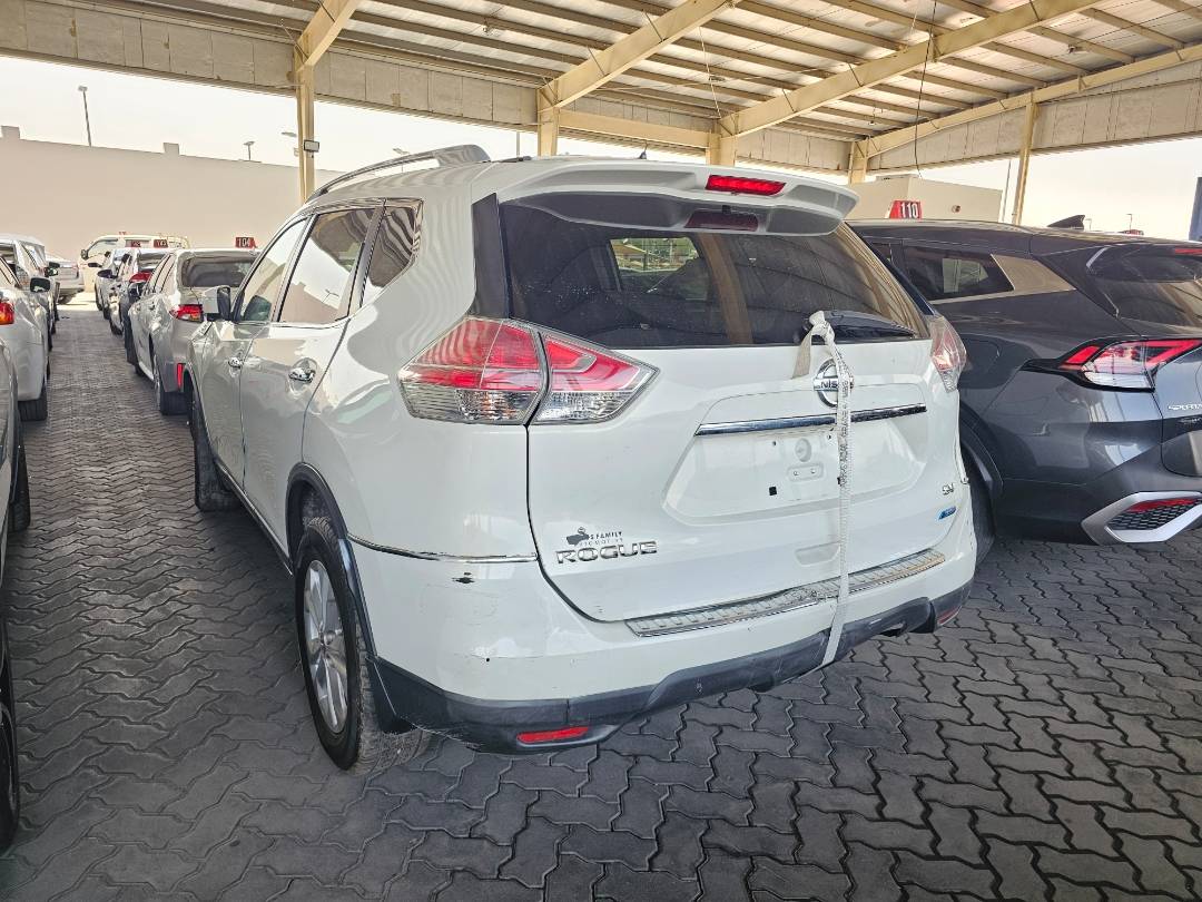 NISSAN ROGUE