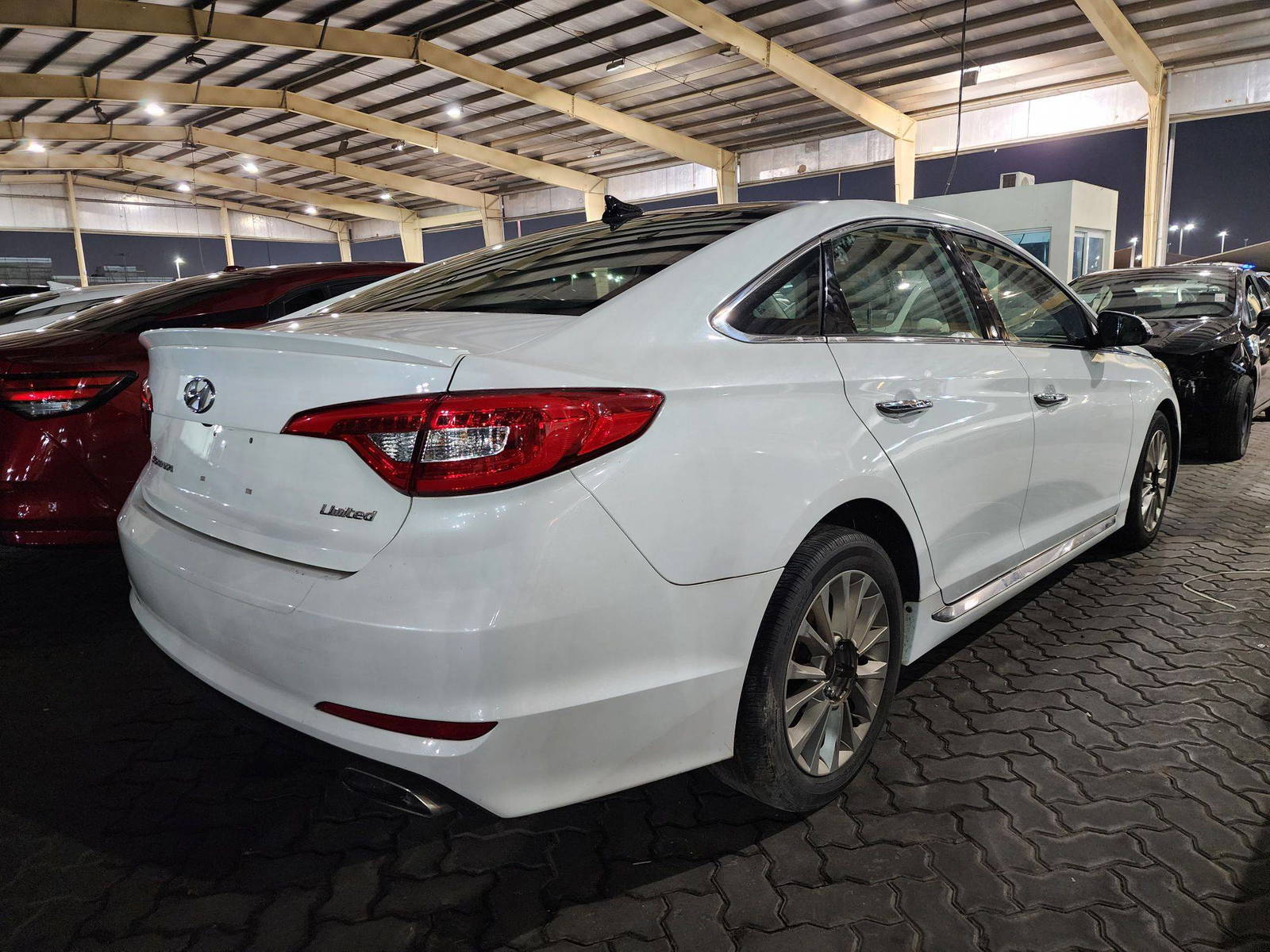 2015 HYUNDAI SONATA — 134676 Miles — Lot 4853 — Souq - Marhaba Auctions Used Cars - Image 3