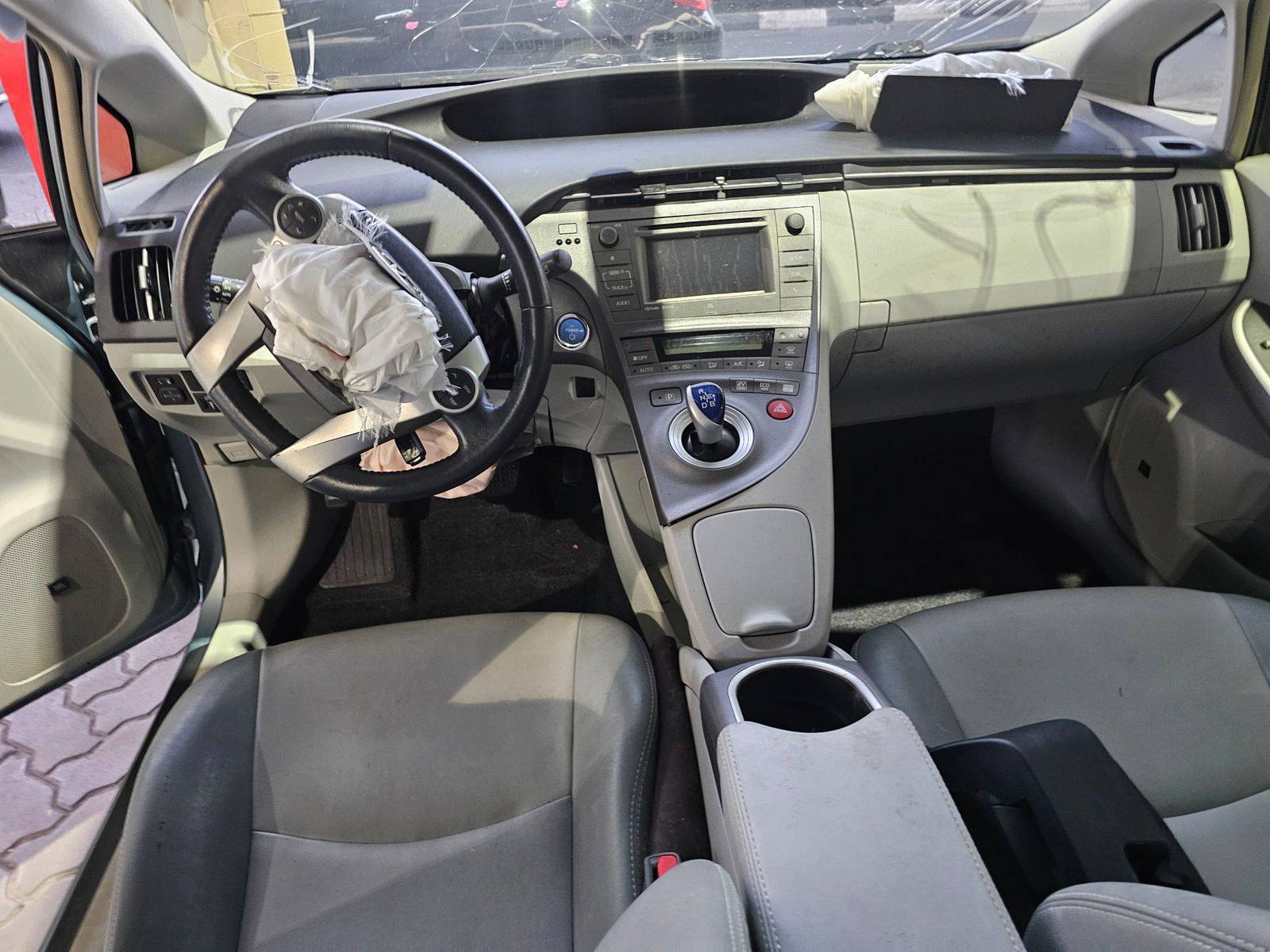 2015 TOYOTA PRIUS — 156826 Miles — Lot 1F1989678 — Souq - Marhaba Auctions Used Cars - Image 7