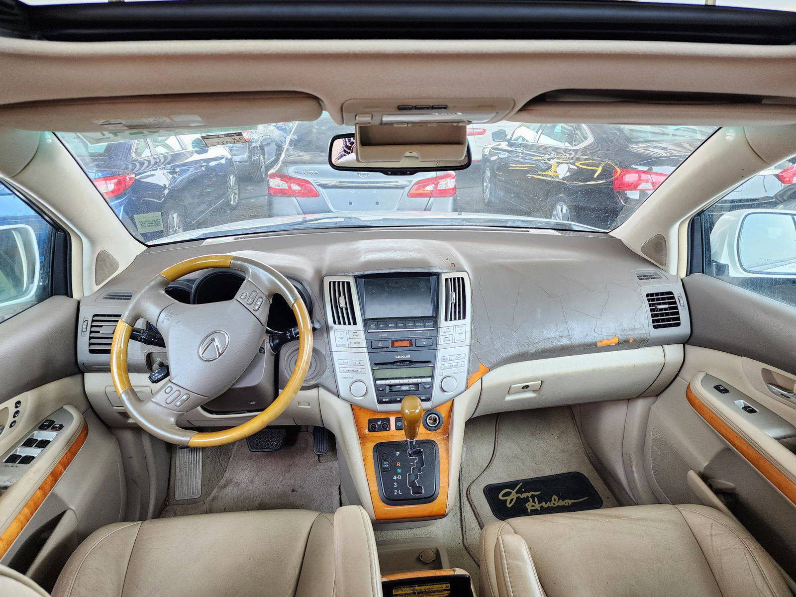 2008 LEXUS RX 350 — 255178 Miles — Lot 56053 — Souq - Marhaba Auctions Used Cars - Image 7
