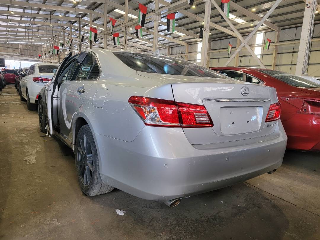 2011 LEXUS ES 350 — 187929 Miles — Lot 2444860 — Main - Marhaba Auctions Used Cars - Image 5