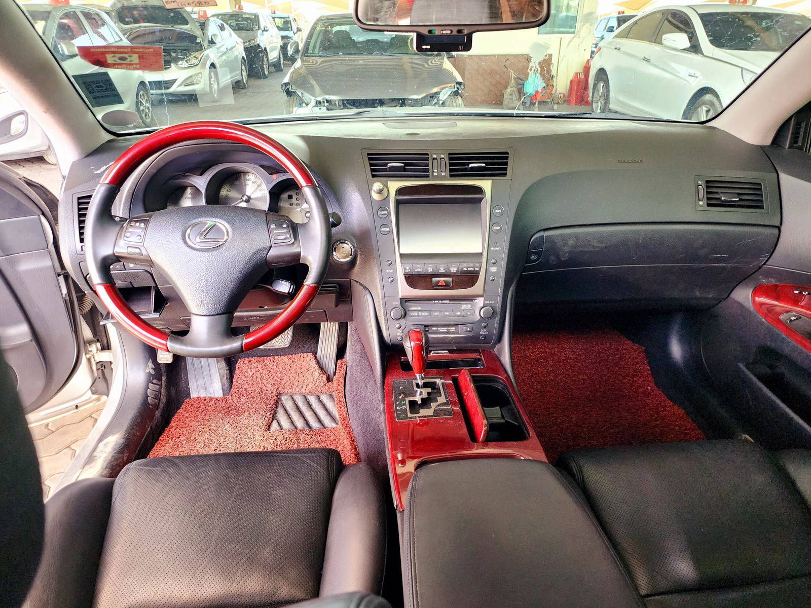 2006 LEXUS GS 300 — 140580 KM — Lot 024884 — Souq - Marhaba Auctions Used Cars - Image 7