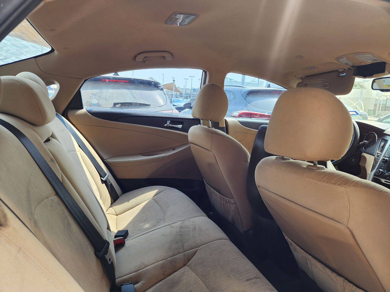2013 HYUNDAI SONATA — 237922 Miles — Lot 78147 — Souq - Marhaba Auctions Used Cars - Image 4