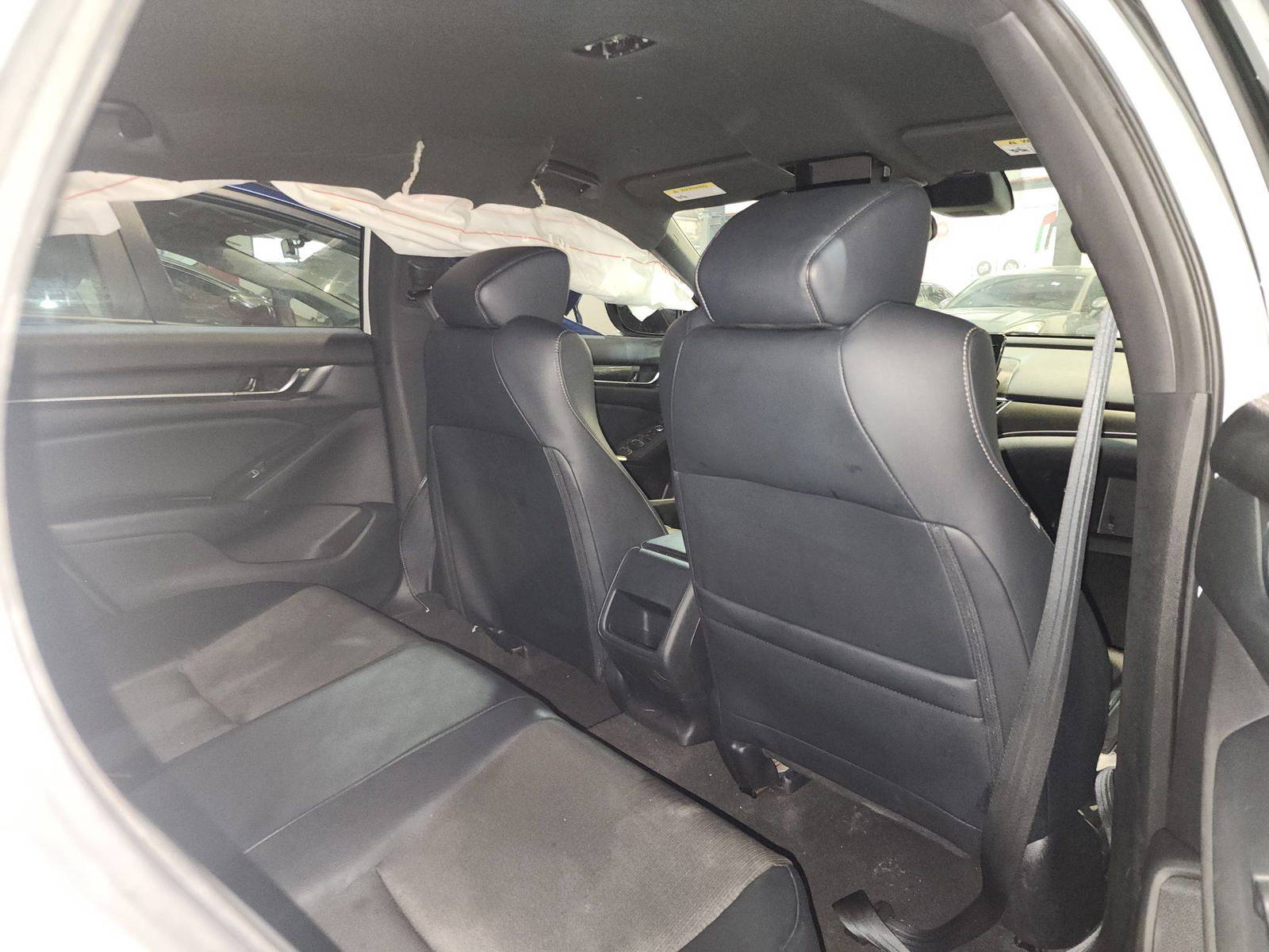 2018 HONDA ACCORD — 161812 Miles — Lot 43059917 — Al Quoz - Marhaba Auctions Used Cars - Image 8