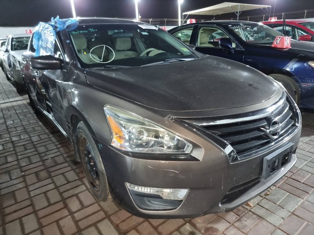 2013 NISSAN ALTIMA — 115302 Miles — Lot 70885073 - Marhaba Auctions Used Cars - Image 4