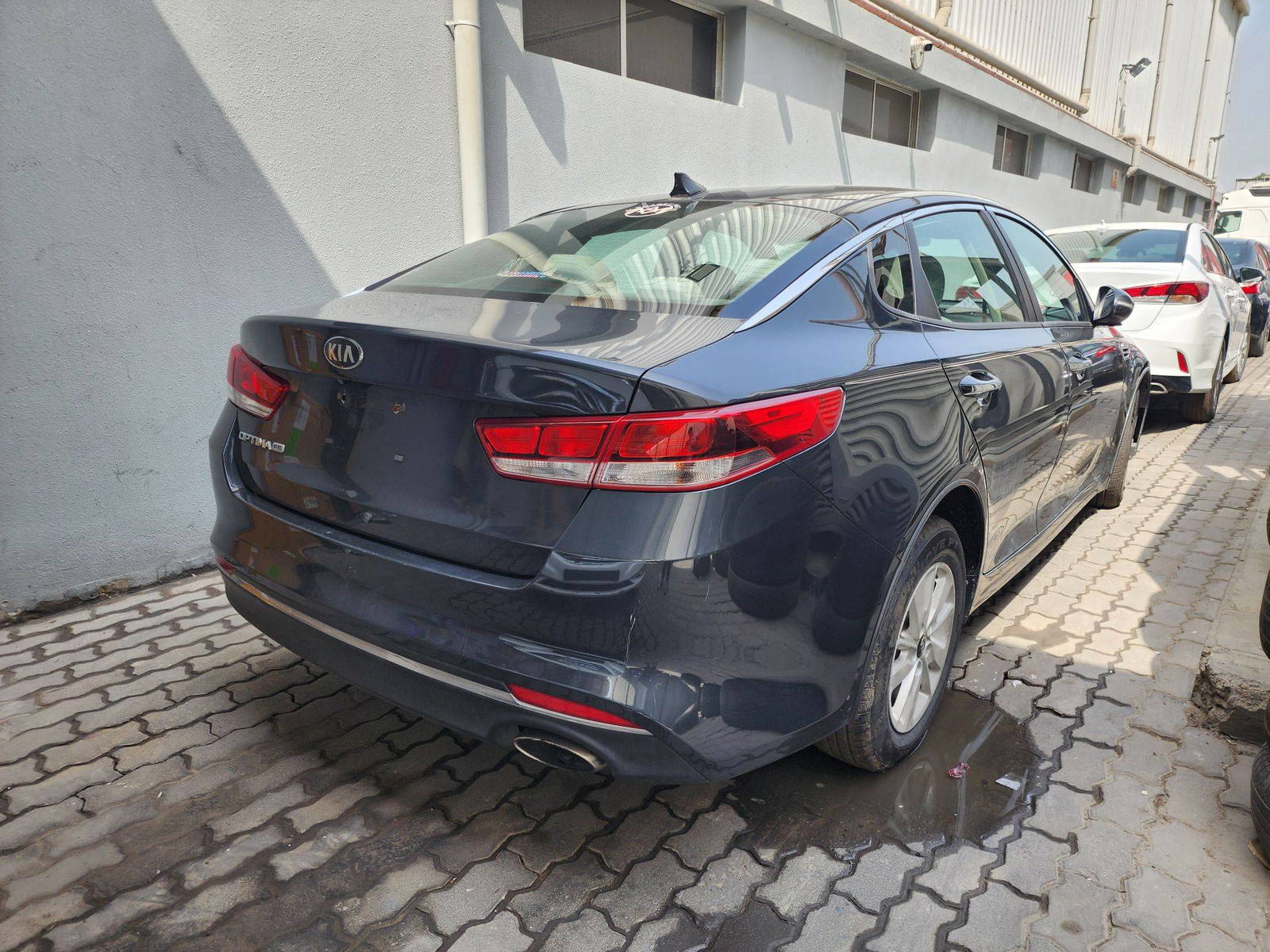 2016 KIA OPTIMA — 116768 Miles — Lot 5081553 — Souq - Marhaba Auctions Used Cars - Image 4