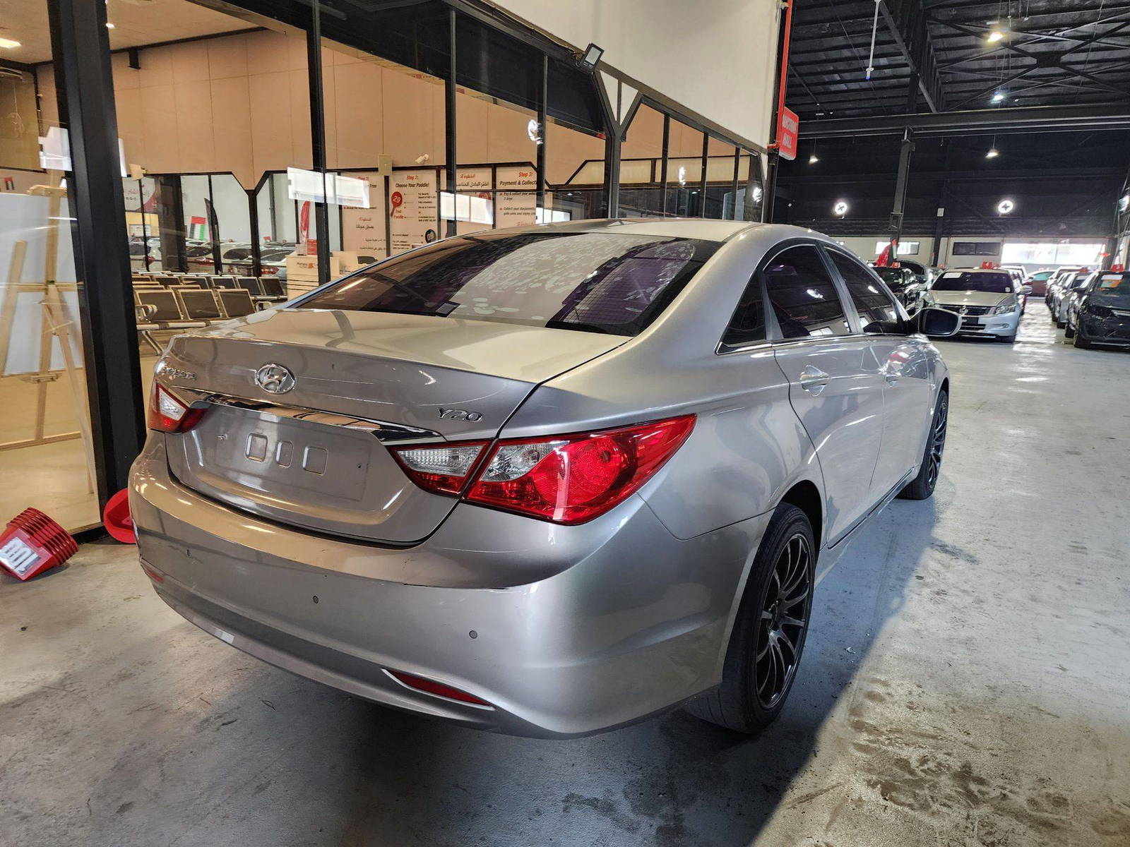 2011 HYUNDAI SONATA — 229476 KM — Lot 305421 — Al Quoz - Marhaba Auctions Used Cars - Image 6
