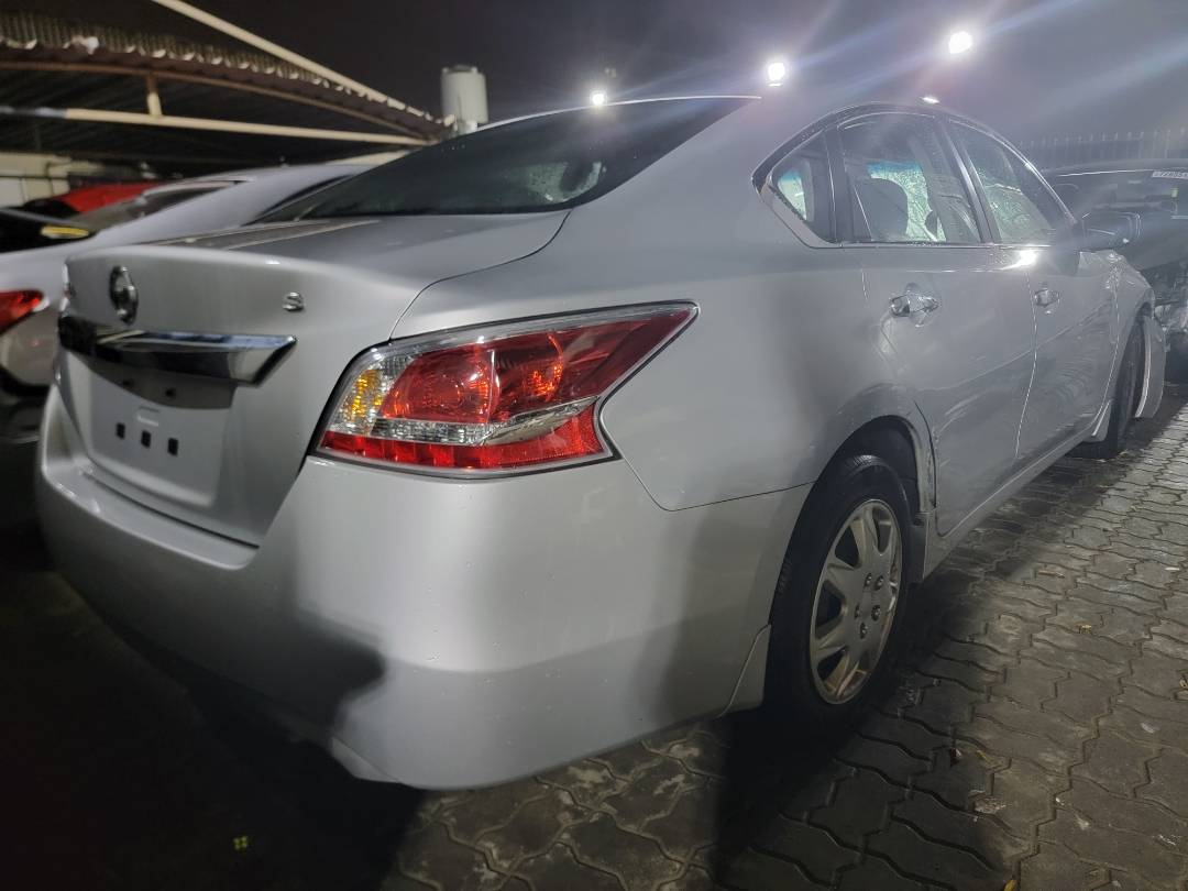 2015 NISSAN ALTIMA — 140364 Miles — Lot 72211233 - Marhaba Auctions Used Cars - Image 4