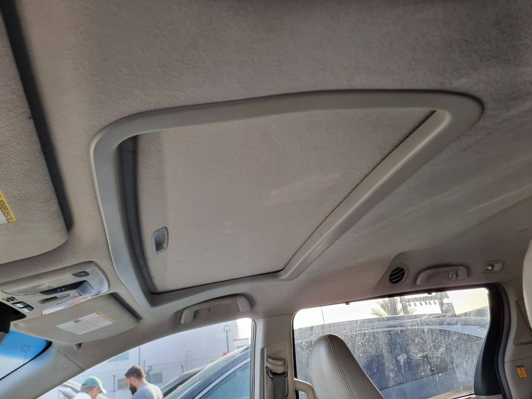 TOYOTA SIENNA 2011 - Marhaba Auction Used Cars - Image 8