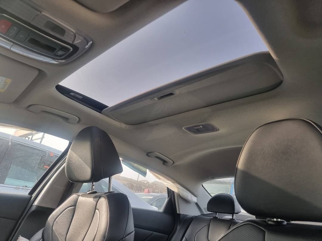 2022 HYUNDAI ELANTRA — 40864 Miles — Lot 022584 — Souq - Marhaba Auctions Used Cars - Image 10
