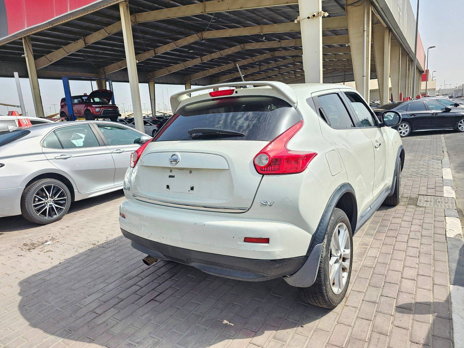 2011 NISSAN JUKE — 128161 Miles — Lot R6BT010692 — Souq - Marhaba Auctions Used Cars - Image 5