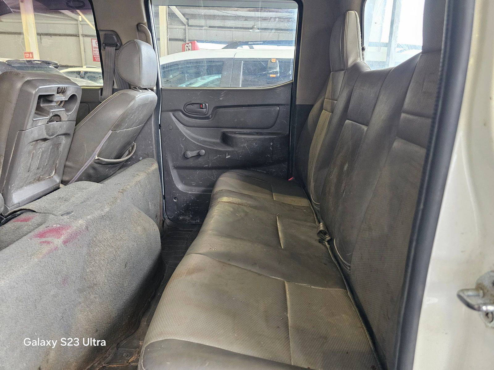 HYUNDAI PORTER 2 2010 - Marhaba Auction Used Cars - Image 10