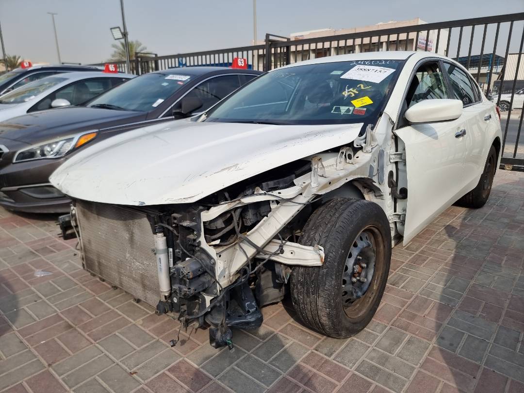 2016 NISSAN ALTIMA — 130583 Miles — Lot 38887157 — Ind. 12 - Marhaba Auctions Used Cars - Image 4