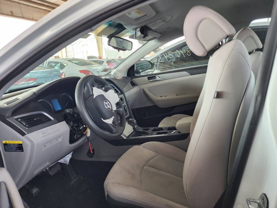 2016 HYUNDAI SONATA — 58278 Miles — Lot 78462433 — Souq - Marhaba Auctions Used Cars - Image 8