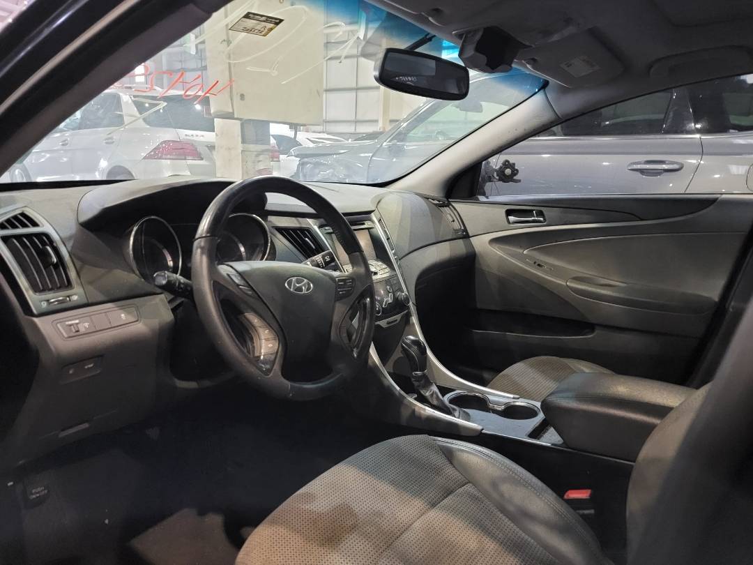 2011 HYUNDAI SONATA — 205572 Miles — Lot 120148 — Main - Marhaba Auctions Used Cars - Image 6