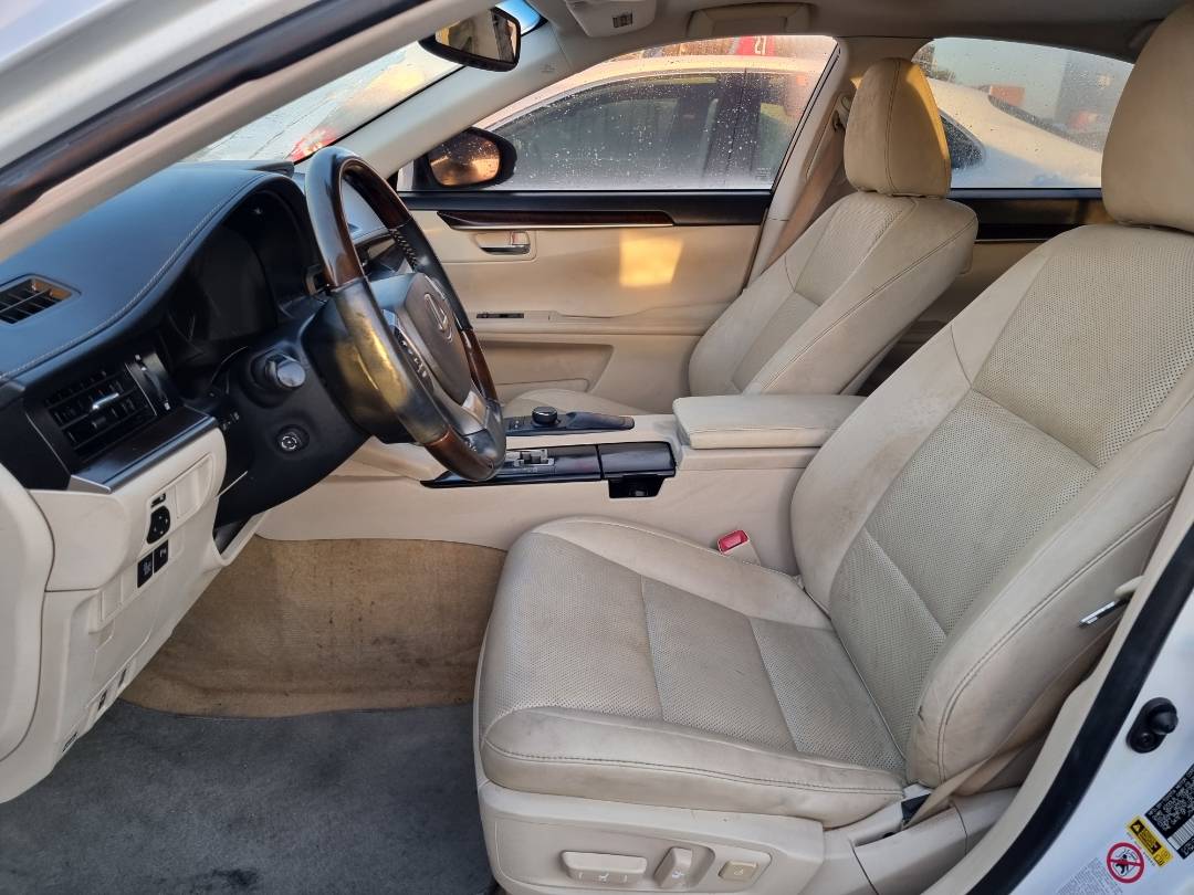 2014 LEXUS ES 350 — 114821 Miles — Lot 125487 — Souq - Marhaba Auctions Used Cars - Image 8